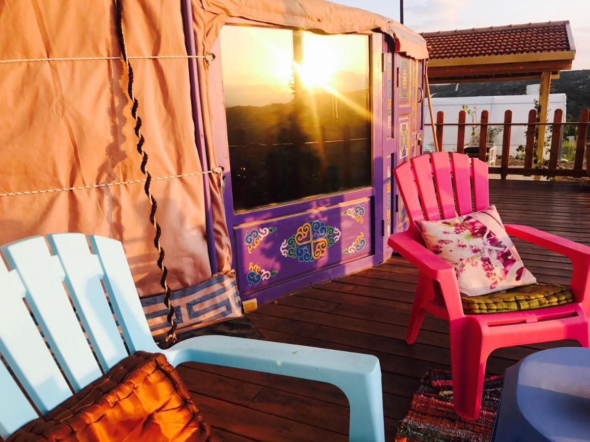 Exclusive Nirvana Yurts Glamping Kato Drys Ngoại thất bức ảnh
