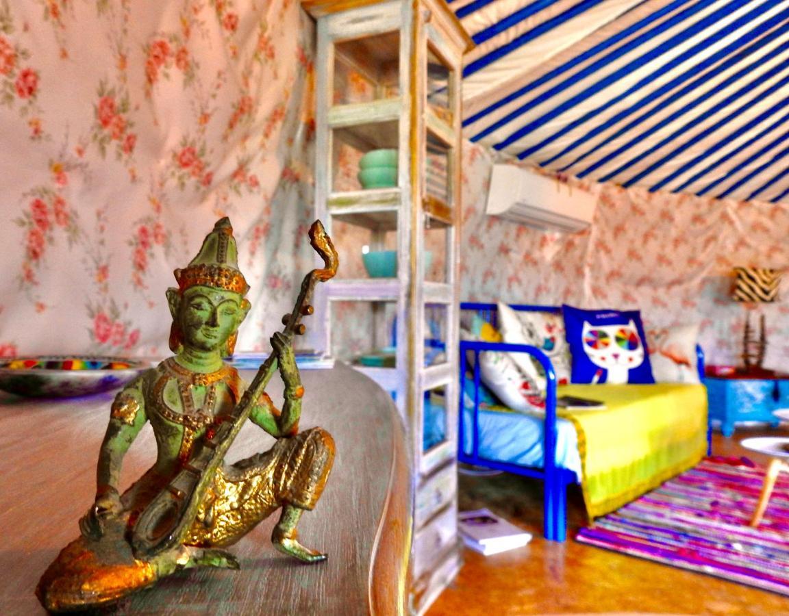 Exclusive Nirvana Yurts Glamping Kato Drys Ngoại thất bức ảnh