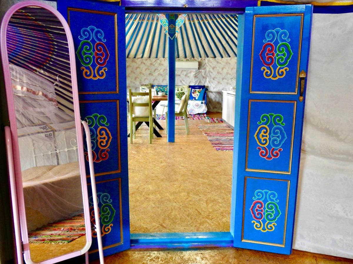 Exclusive Nirvana Yurts Glamping Kato Drys Ngoại thất bức ảnh