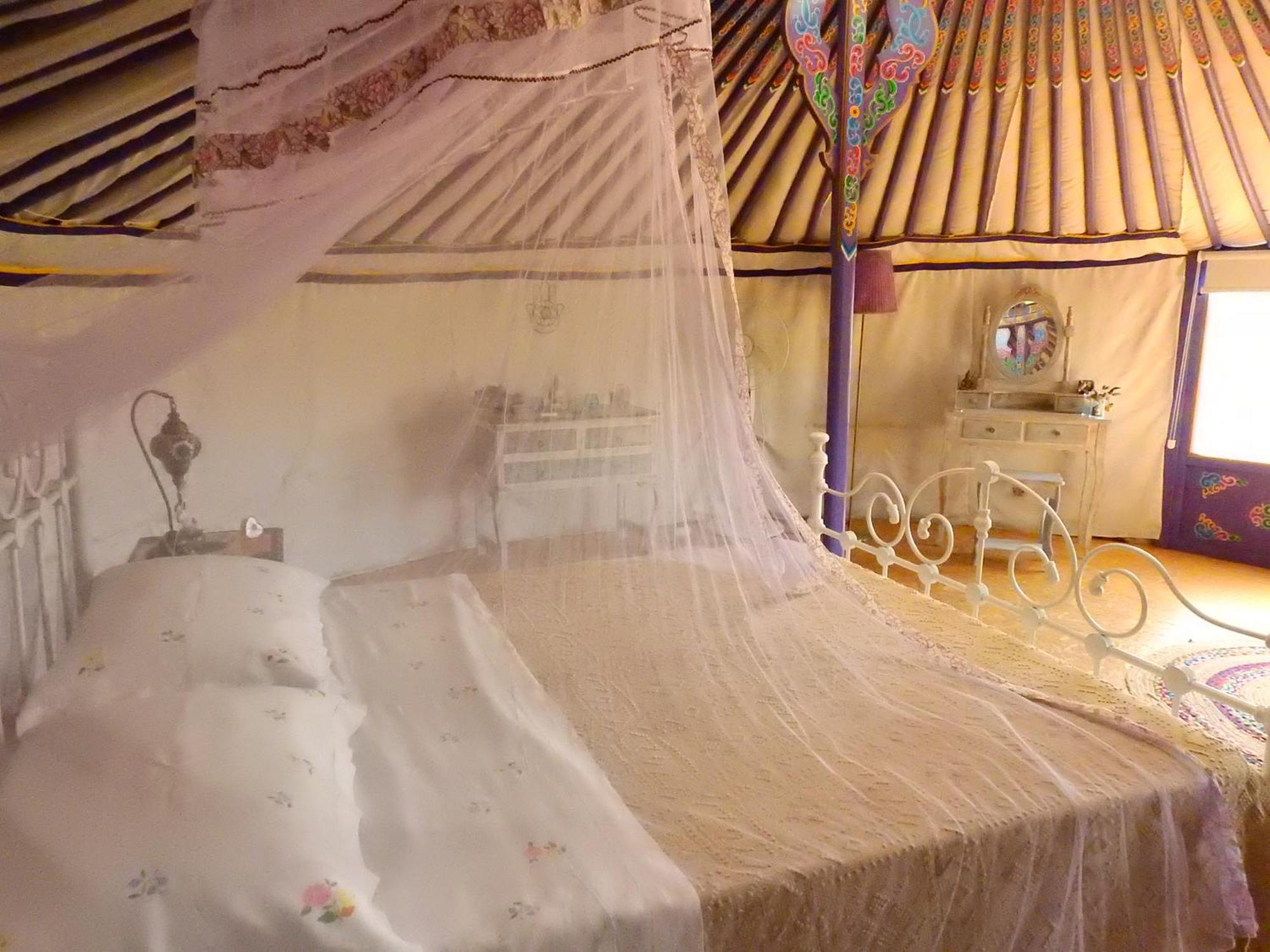 Exclusive Nirvana Yurts Glamping Kato Drys Ngoại thất bức ảnh